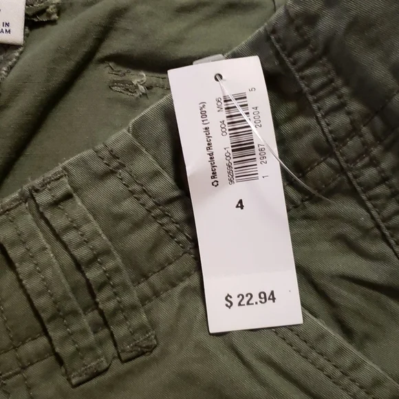 👖OLD NAVY SHORTS 👖 - Picture 8 of 9